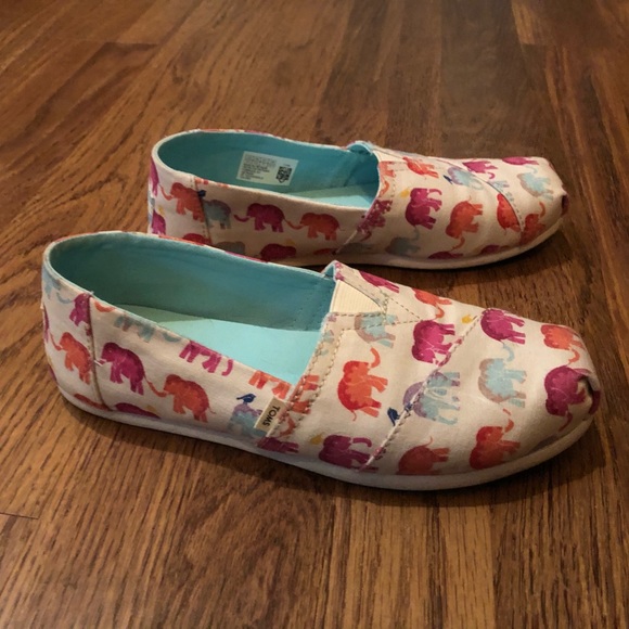toms elephant canvas women's classics